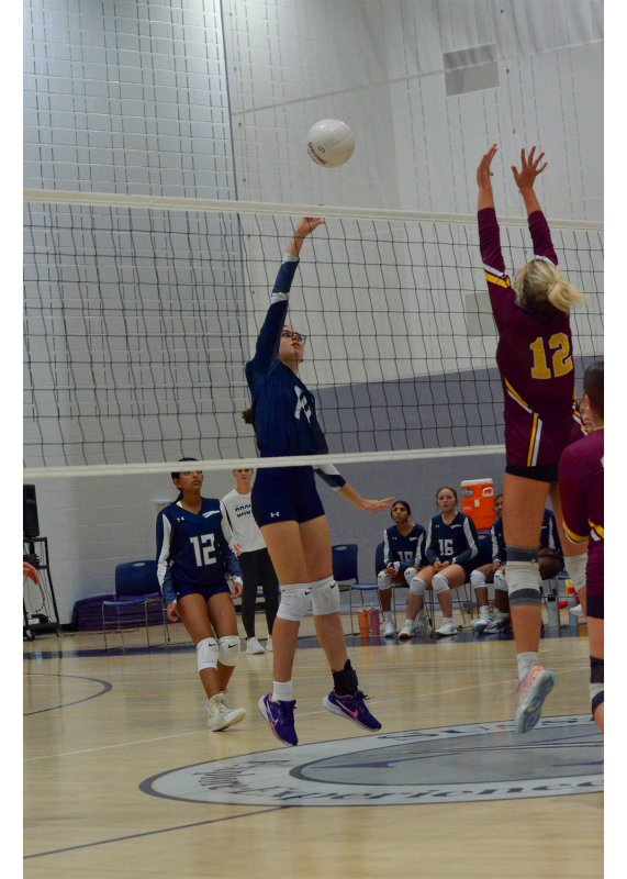 Seahawks freshman Lillian Keller soars up in the JV game.